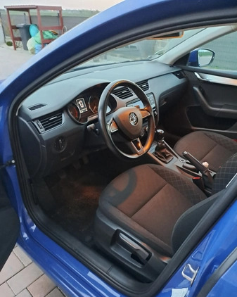 Skoda Octavia cena 42500 przebieg: 192000, rok produkcji 2018 z Ogrodzieniec małe 37